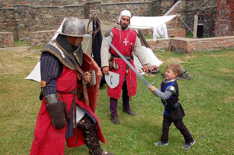 Chebský hrad ovládli templáři a johanité.