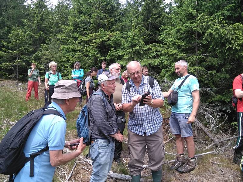 Turisté se vydali poznat dvě nové vyhaslé sopky.