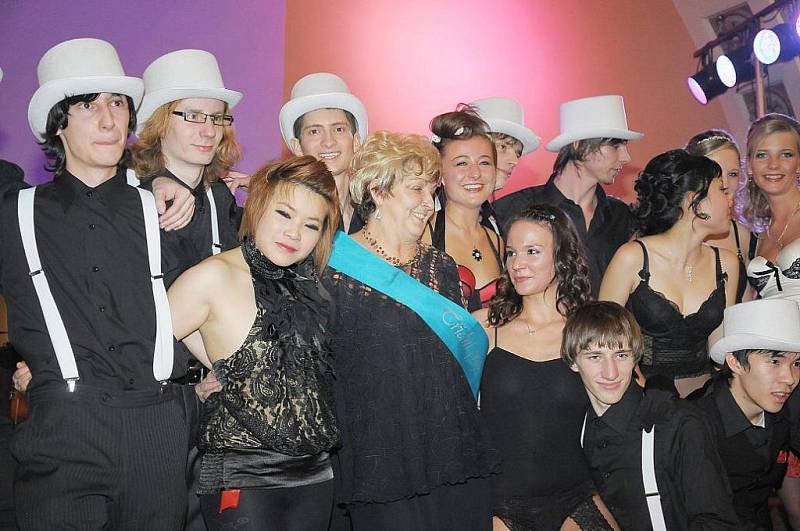 V prostorách Ingo Casina ve Františkových Lázních se konal maturitní ples chebského gymnázia.