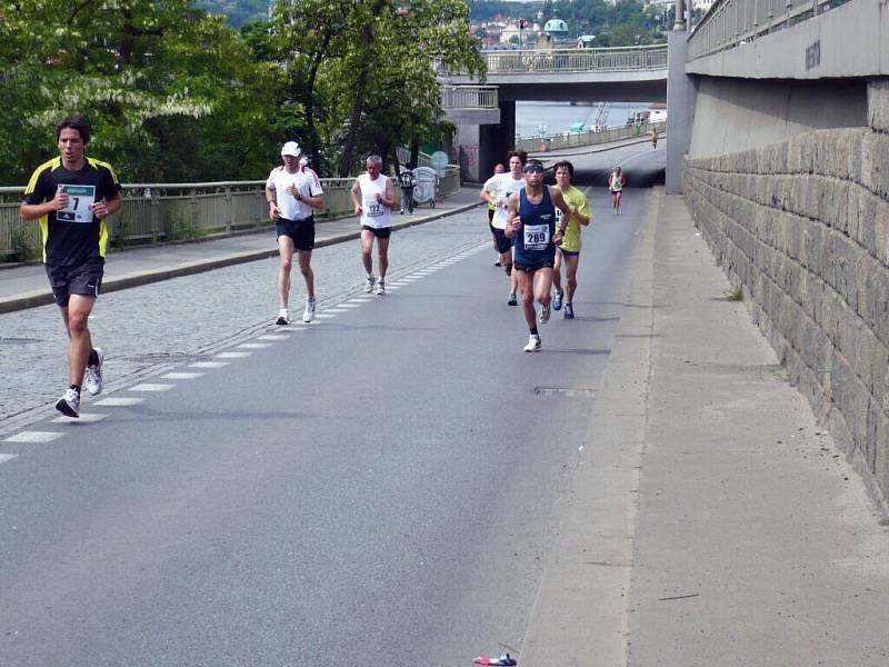 Studenti chebského gymnázia se zúčastnili pražského maratonu