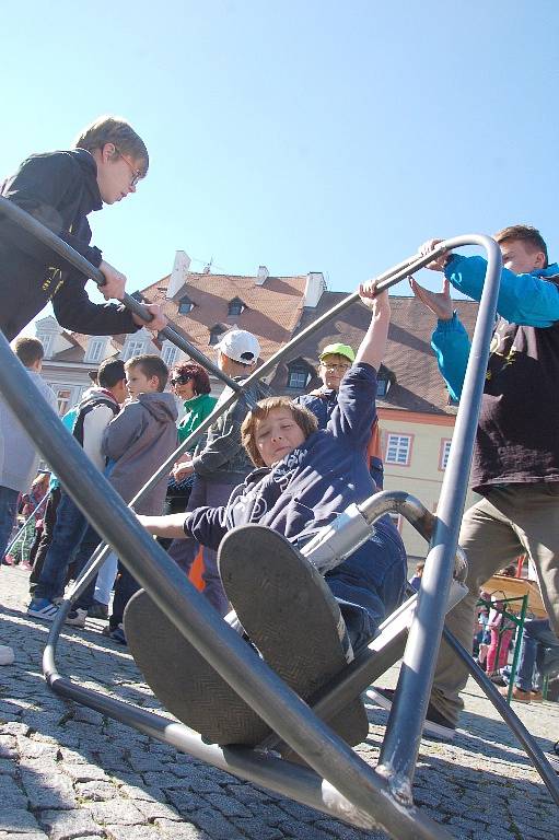 Věda před radnicí v Chebu 2015.