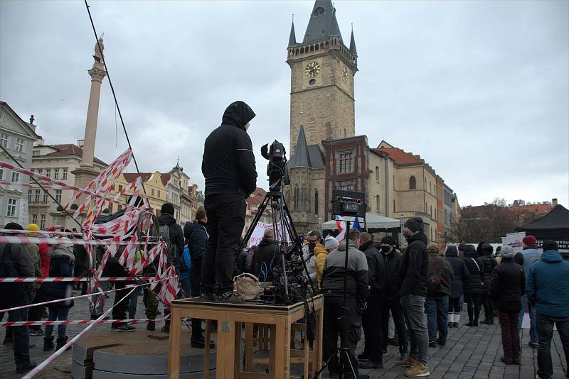 Fotografky ze západu Čech zachytily atmosféru protestů na Staroměstském náměstí