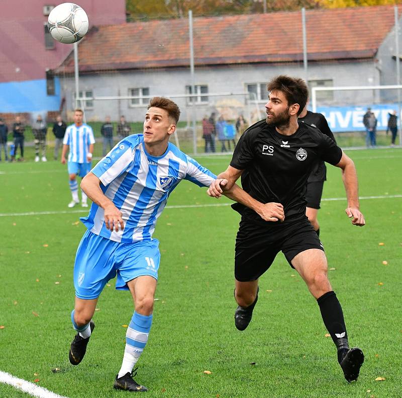 Chebské derby ovládla v rámci 11. kola Fortuna Divize A Viktoria Mariánské Lázně, která porazila Hvězdu Cheb 3:0.