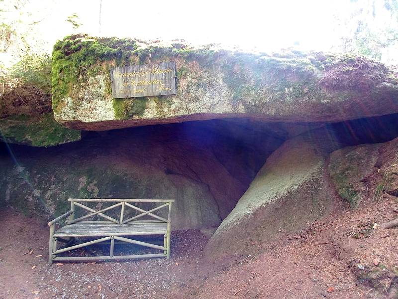 Skalní labyrint najdete 30 kilometrů od hranic s Německem. Nachází se nedaleko německého města Wunsiedel.