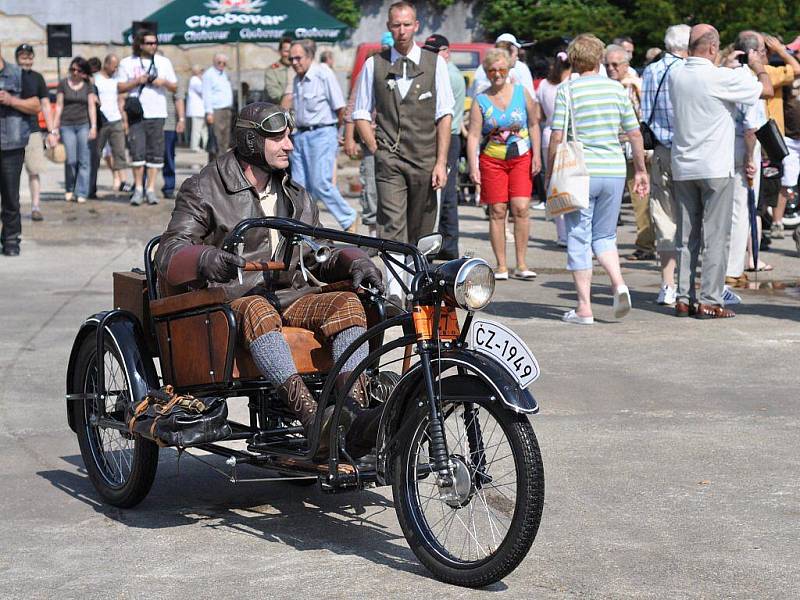 Sraz historických motorových vozidel v sobotu 4. července v Mariánských Lázních