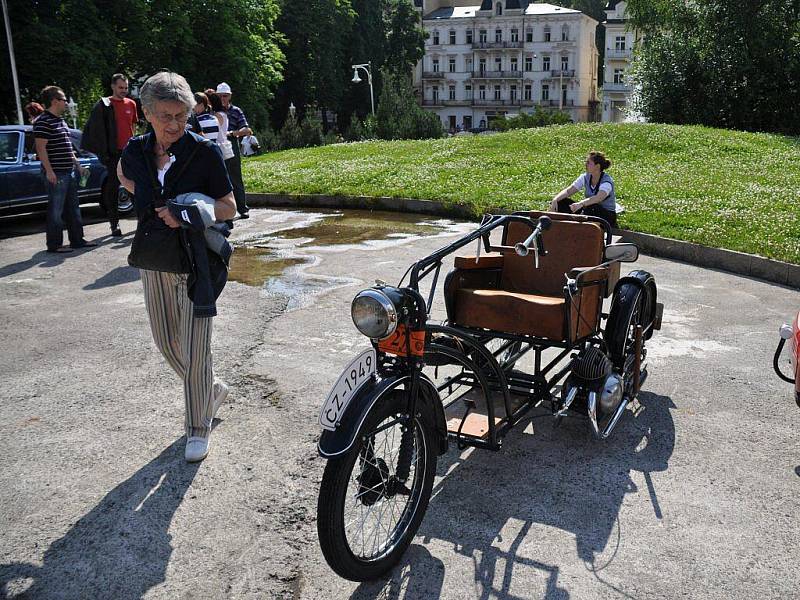 Sraz historických motorových vozidel v sobotu 4. července v Mariánských Lázních