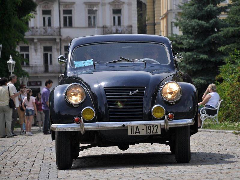 Sraz historických motorových vozidel v sobotu 4. července v Mariánských Lázních