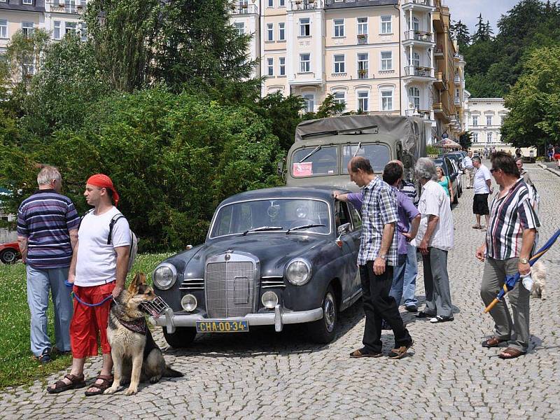 Sraz historických motorových vozidel v sobotu 4. července v Mariánských Lázních