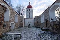 Románský kostel ve Vysoké objektivem čtenářky reportérky