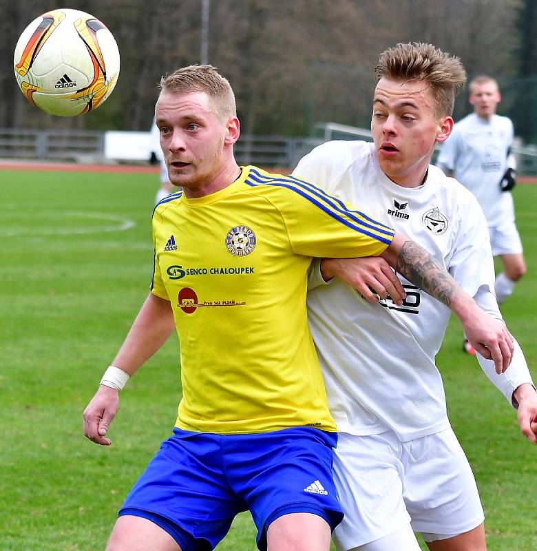 FC Viktoria Mariánské Lázně – SK Senco Doubravka 0:1 (0:1).