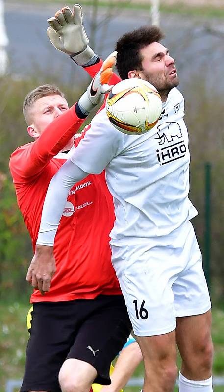 FC Viktoria Mariánské Lázně – SK Senco Doubravka 0:1 (0:1).