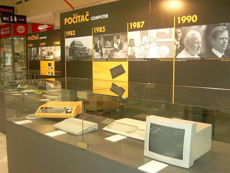 MUZEUM  spotřebičů nabízí k zhlédnutí téměř sto exponátů, k vidění jsou nejen staré televizory, ale například také telefony či magnetofony.      