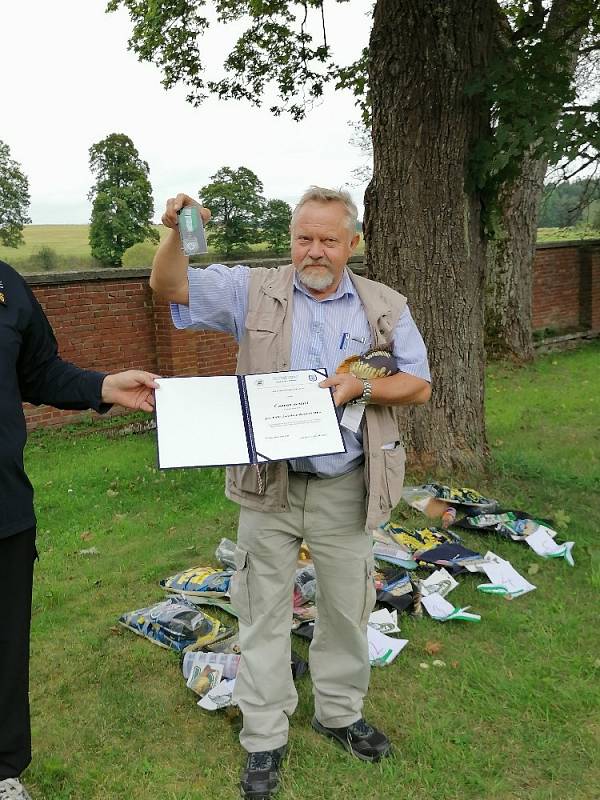 Rybářské závody policejních veteránů.