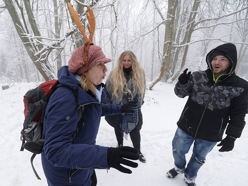 Zasněženou magickou Podhoru využili fotografové, nazdobili vánoční strom.