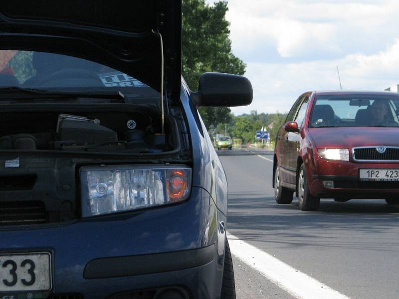 Test Deníku: Pomáhají si řidiči při problémech?
