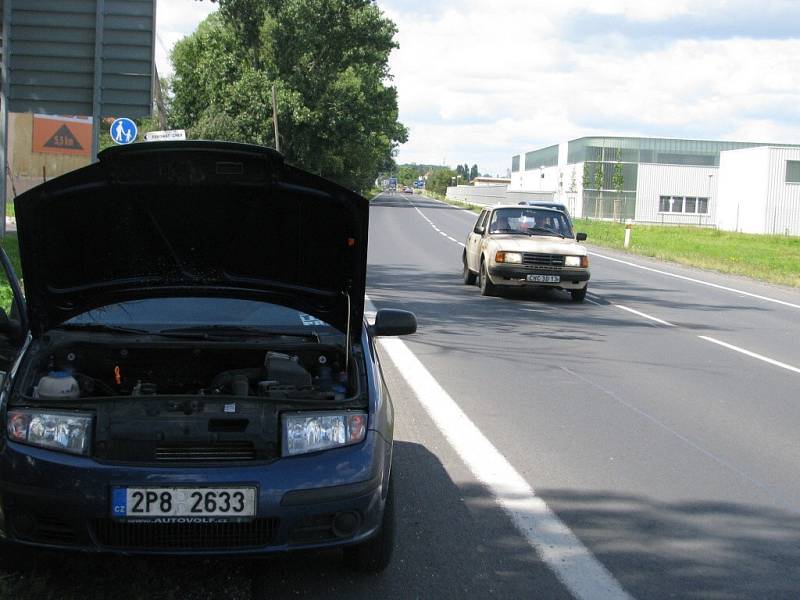 Test Deníku: Pomáhají si řidiči při problémech?