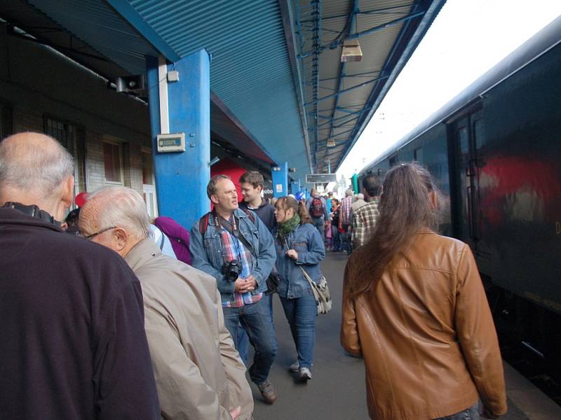 Den železnice v Karlovarském kraji byl ve znamení 150. výročí příjezdu prvního vlaku do Chebu.