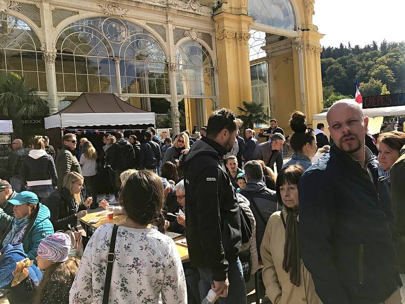 Také jídlo může být zatraceně sexy. Dokázal to i první ročník Lázeňského Food Festivalu, který si v sobotu v Mariánských Lázních užily tisíce lidí.