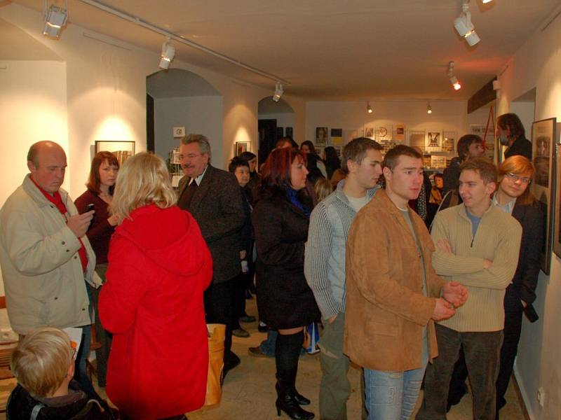 Slavnostní vernisáž poslední letošní výstavy v chebské galerii G4