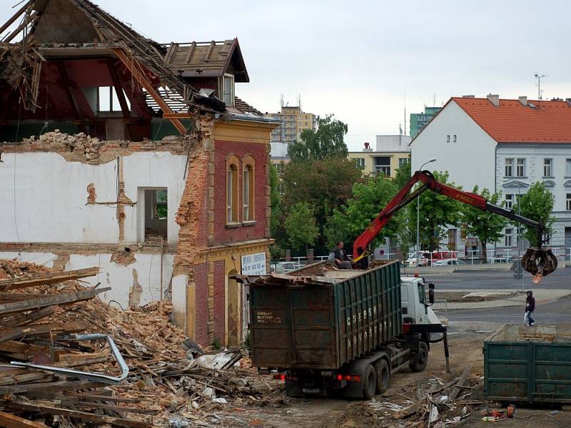 Krátké ohlednutí za výstavbou nového obchodního centra Dragoun v Chebu