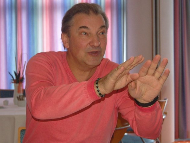 Bývalý sovětský brankář Vladislav Treťjak.