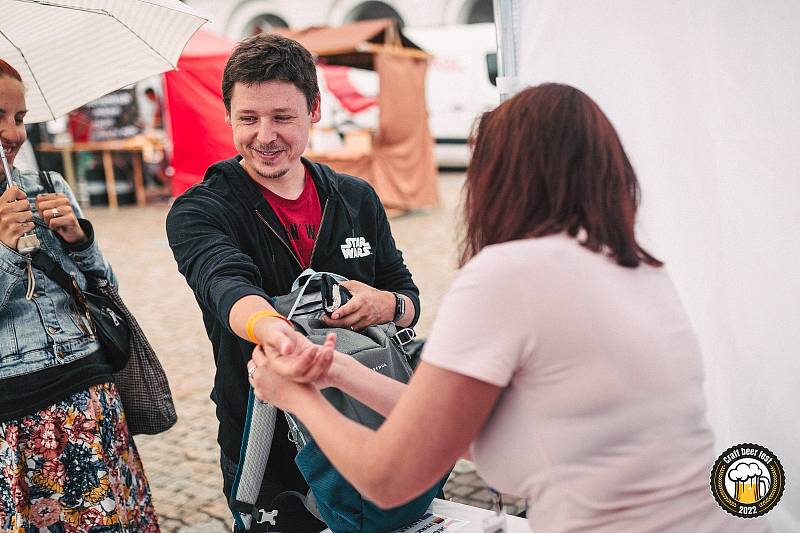 V sobotu 16. července poteče od 12 hodin na kolonádě v Mariánských Lázních pivo proudem na Craft Beer Festu.