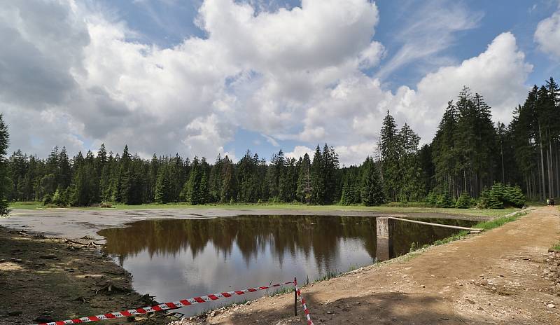 Malebnou Kladskou čekají opravy rybníků