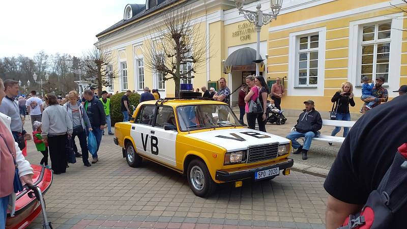 Františkovy Lázně byly plné historických vozidel.