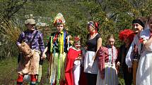 Marjánkovské jarnění se v Mariánských Lázních koná pravidelně od roku 2011. Oblíbenou velikonoční akci vítání jara pořádá folklorní soubor Marjánek.