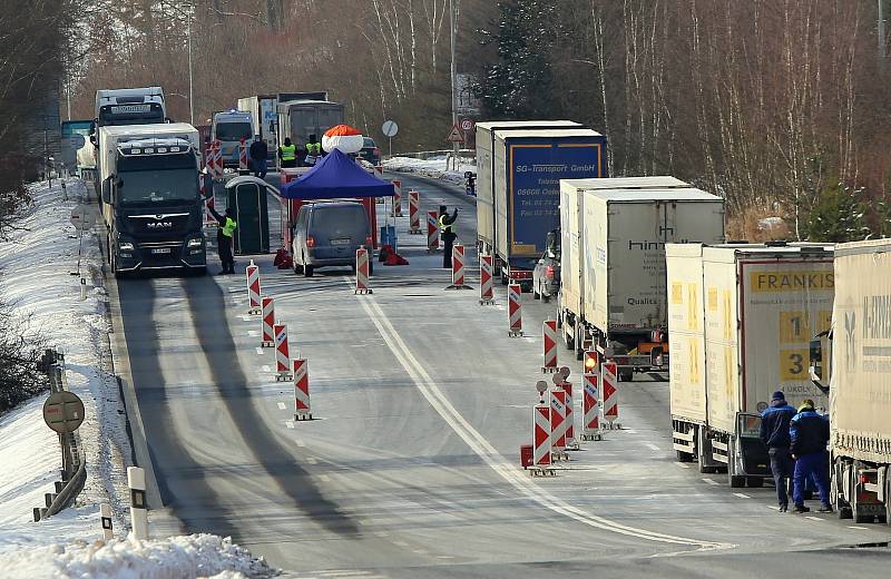 Situace na hraničním přechodu Pomezí nad Ohří.