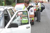 Řidiči, kterého policisté přistihnou při řízení motorového vozidla  když nevlastní řidičský průkaz, hrozí až dva roky vězení