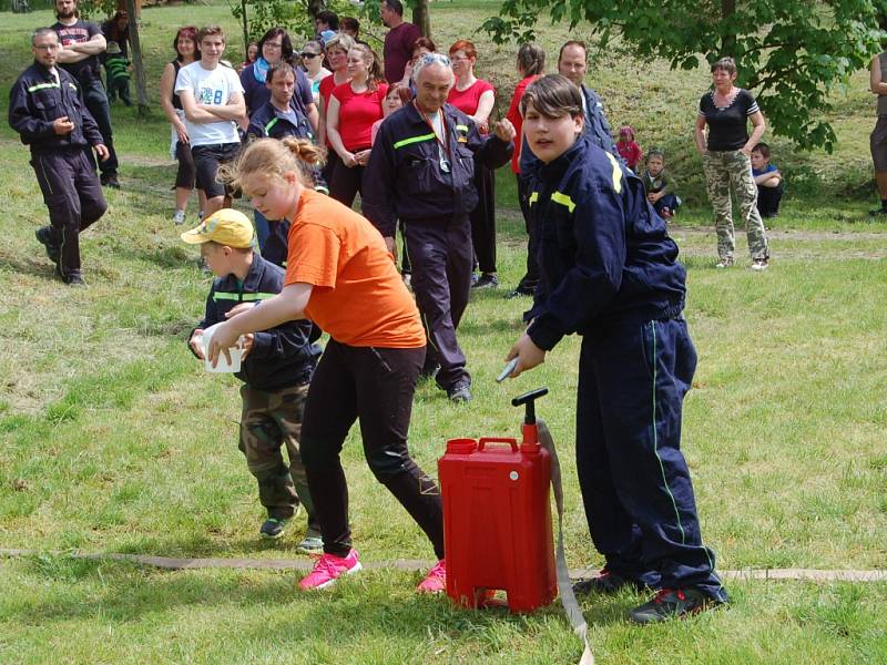 ZRÁDNÉ DISCIPLÍNY. O svatého Floriána se dobráci utkali v Dolním Žandově. A neměli to jednoduché.