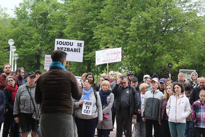 Demonstrace v Mariánských Lázních.