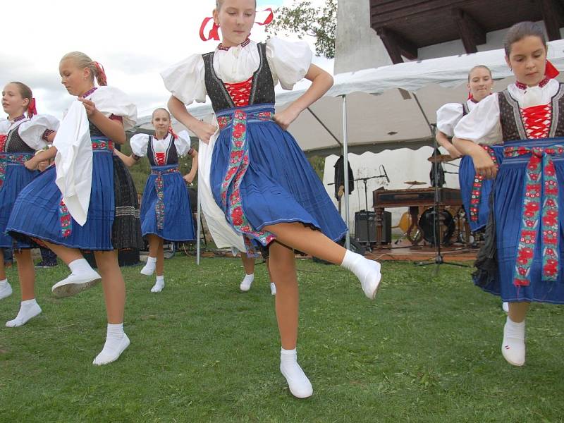 Víkend na hradě Seeberg byl ve znamení 740. výročí a vína.