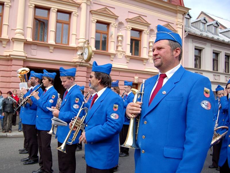 Slavnostní zahájení nové lázeňské sezóny v Lázních Kynžvartu