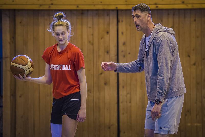 Kemp českých basketbalistek v Mariánských Lázních