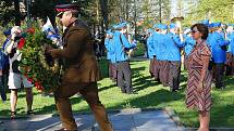 V pořadí již 66. výročí osvobození města Chebu se odehrálo u památníku 97. pěší divize americké armády, u pomníku ruské armády a k památníku 1. pěší divize USA.  