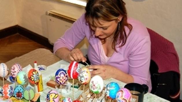 Zdobení velikonočních kraslic