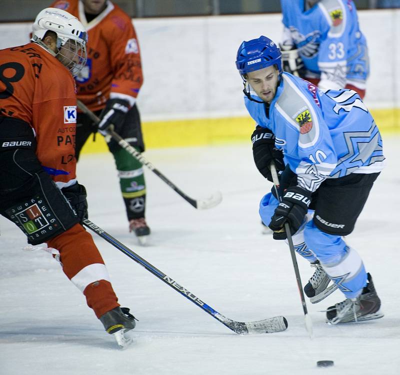 Muži HC Stadion Cheb porazili v přípravě Ostrov