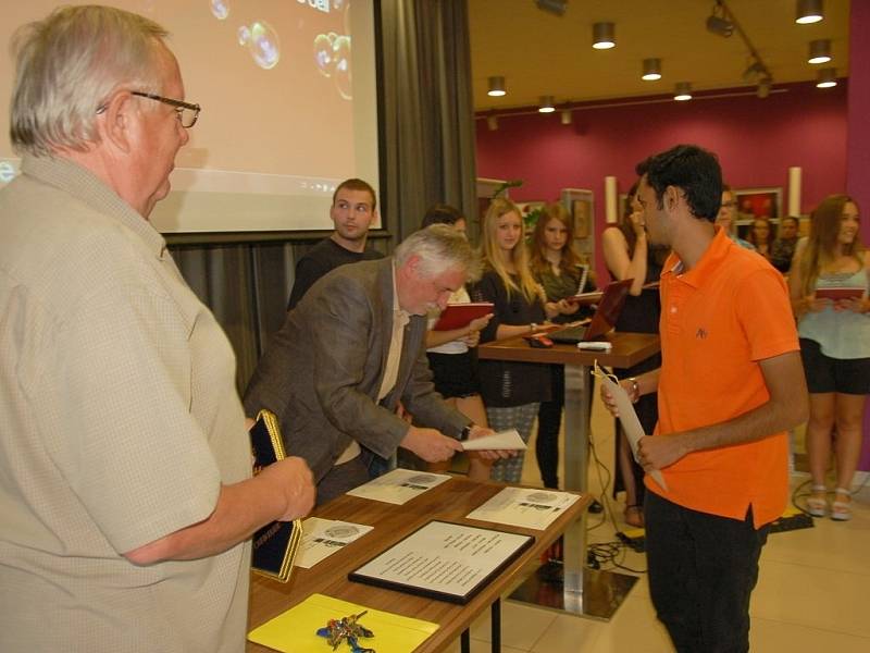 Desítkami fotografií od zahraničních studentů ožila část Kulturního centra Svoboda v Chebu.