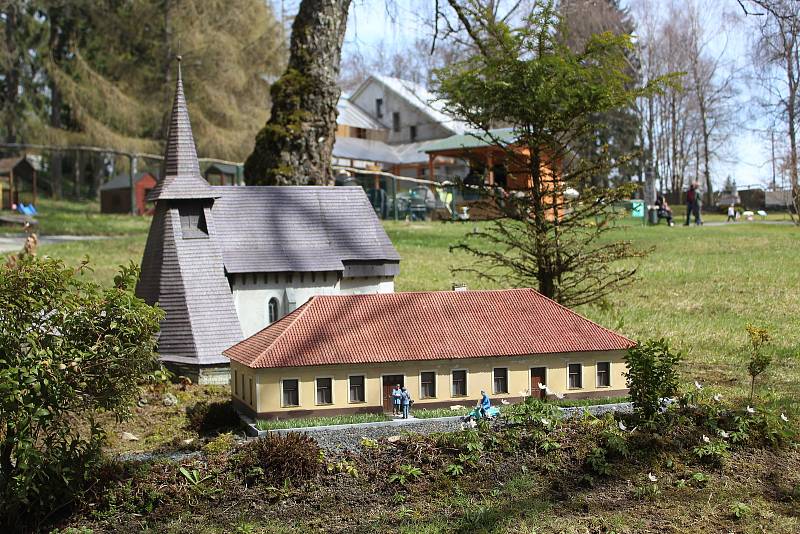 Park Boheminium v Mariánských Lázních v sobotu lákal spoustu návštěvníků.