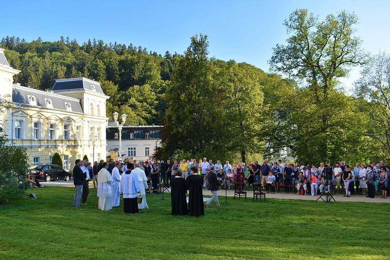 V centru Mariánských Lázní bude stát děkovný sloup