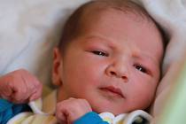 DANIEL PRIX bude mít v rodném listě datum narození pondělí 10. června v 14.10 hodin. Na svět přišel s váhou 3 470 gramů. Z malého Danečka se těší doma v Chebu maminka Gabriela a tatínek Milan.
