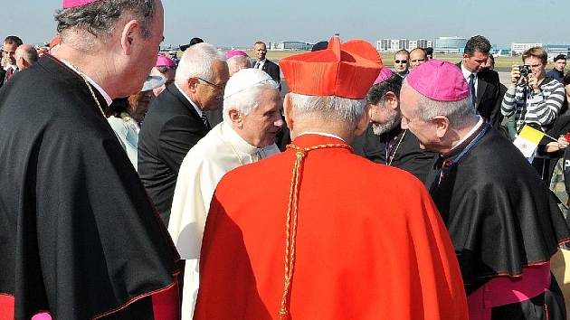 Mons. František Radkovský, biskup plzeňský, s papežem Benediktem XVI.  