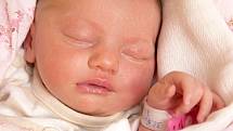 BARBORA BLÁHOVÁ se narodila v pátek 27. prosince v 22.25 hodin. Při narození vážila 3 060 gramů a měřila 48 centimetrů. Maminka Eliška a tatínek David se radují z malé Barborky doma v Chebu.