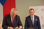 Prezident Miloš Zeman navštívil Fakultu ekonomickou v Chebu, která spadá pod Západočeskou univerzitu v Plzni.