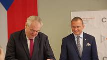 Prezident Miloš Zeman navštívil Fakultu ekonomickou v Chebu, která spadá pod Západočeskou univerzitu v Plzni.