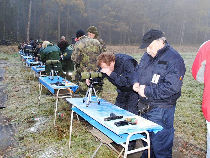 Na Myslivně za Chebem se uskutečnil další ročník mezinárodní střelecké soutěže