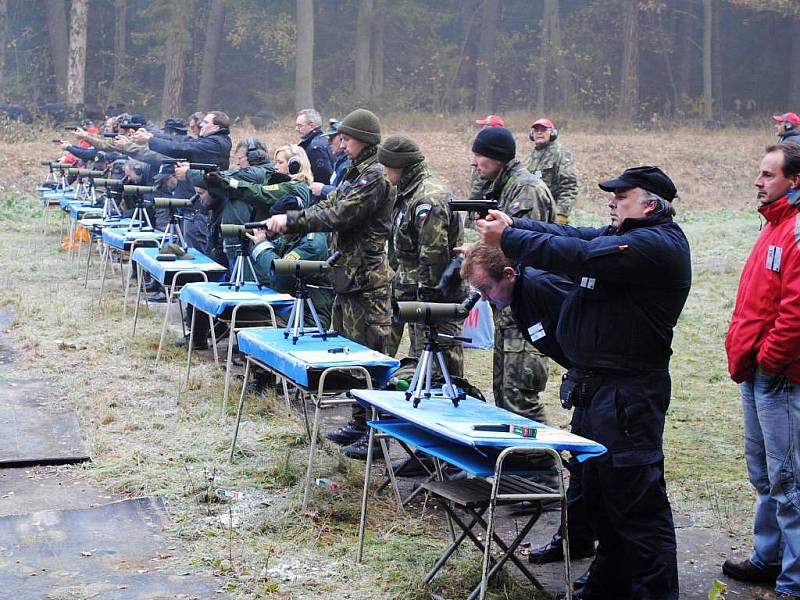 Na Myslivně za Chebem se uskutečnil další ročník mezinárodní střelecké soutěže