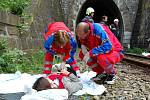 U portálu vlkovického tunelu se raněným při cvičení integrovaného záchranného systému dostalo prvního ošetření